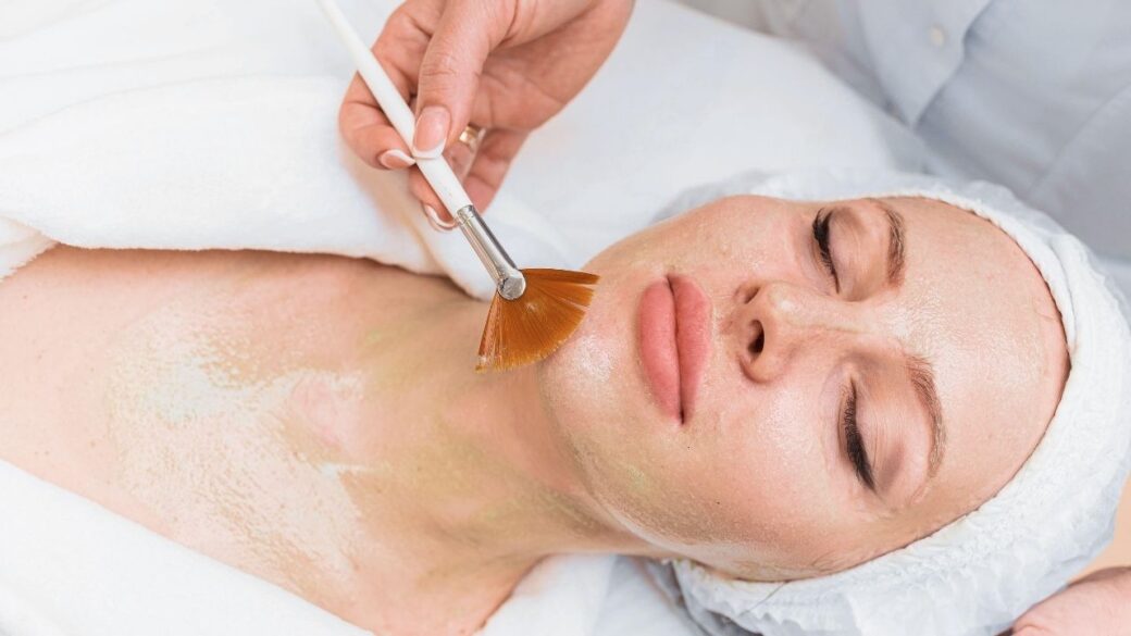 Jak dobrać zabieg do typu cery (tłusta, sucha, naczynkowa, wrażliwa)?